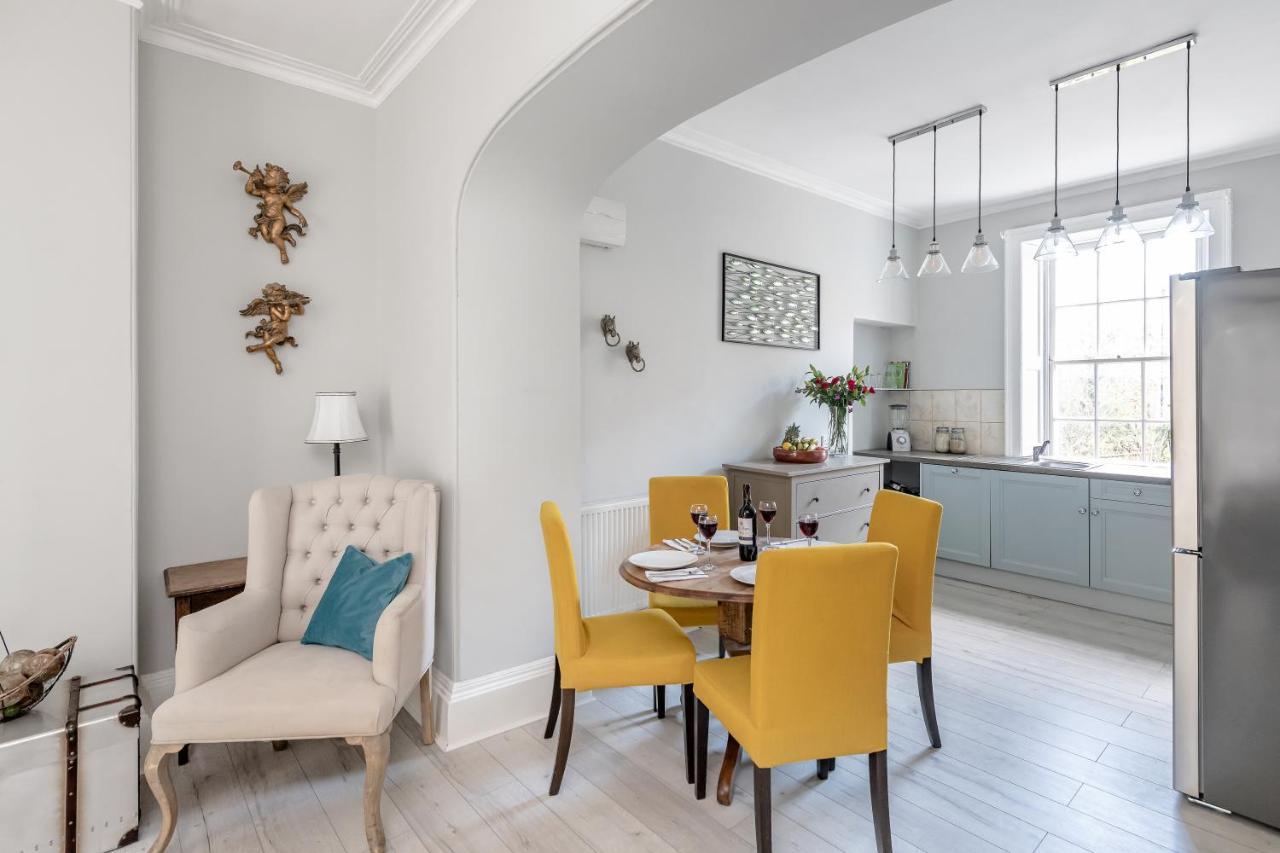 Gorgeous Garden Apartment Μπαθ Εξωτερικό φωτογραφία